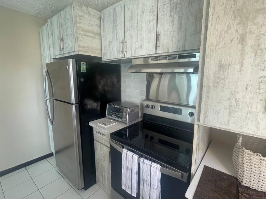 Ferienwohnung Ocean View 2 Bed 1 Bath 2 Parkings & Pool @ Dos Marinas Fajardo Exterior foto